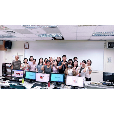 成果影片 - 網拍班2期 3期同學 這個季節裡我們的故事及照片 影片